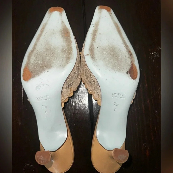 Cynthia Rowley Cream Lace Heels - Picture 4 of 5